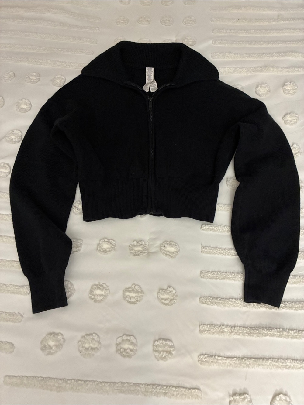 ALO Yoga Black Zip-Up Cropped Knit Jacket
